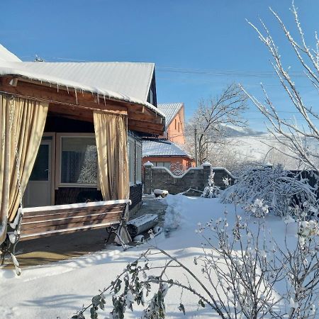 Садиба Райський Куточок ซีเนวีร์ ภายนอก รูปภาพ